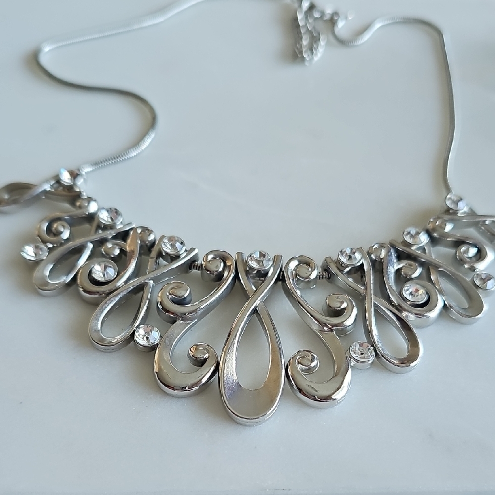 Brighton Inspired Silvertone 18 Inch+3 Inch Ext Necklace with Crystal Accents